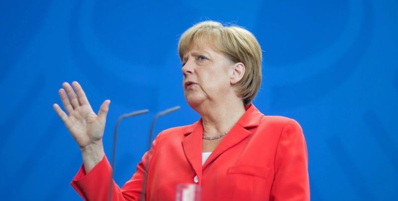Меркель: социальные расходы Германии должны иметь приоритет над военными