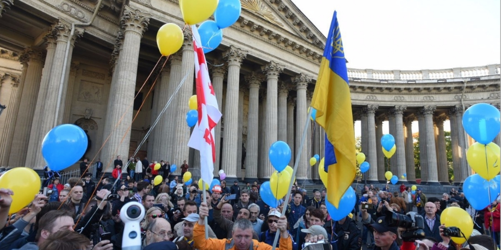 В Санкт-Петербурге проходит акция против войны с Украиной
