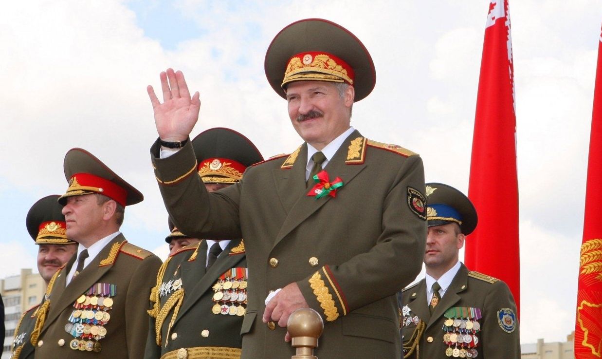 Лукашенко: Беларусь продолжит делать все для восстановления мира в Украине