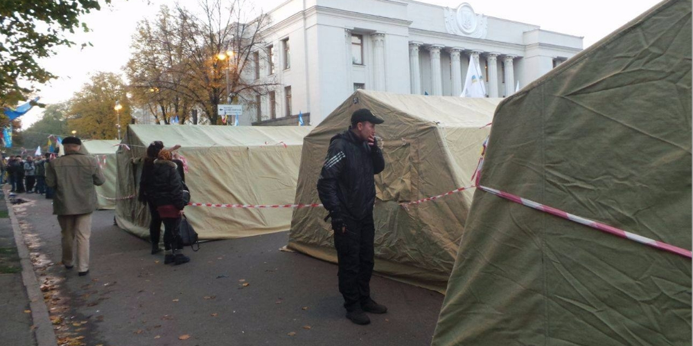 МВД: В палаточном городке у Рады находятся 55 человек