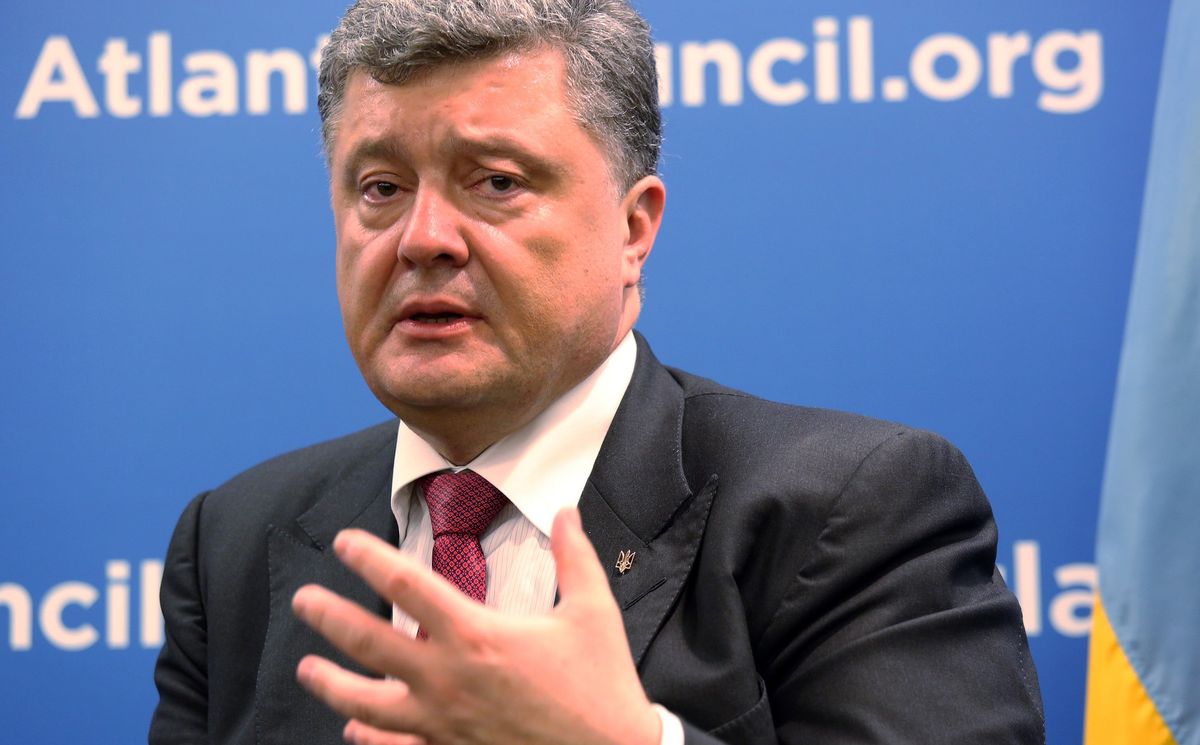 Порошенко призвал помнить об украинцах, которых выселяли в Сибирь