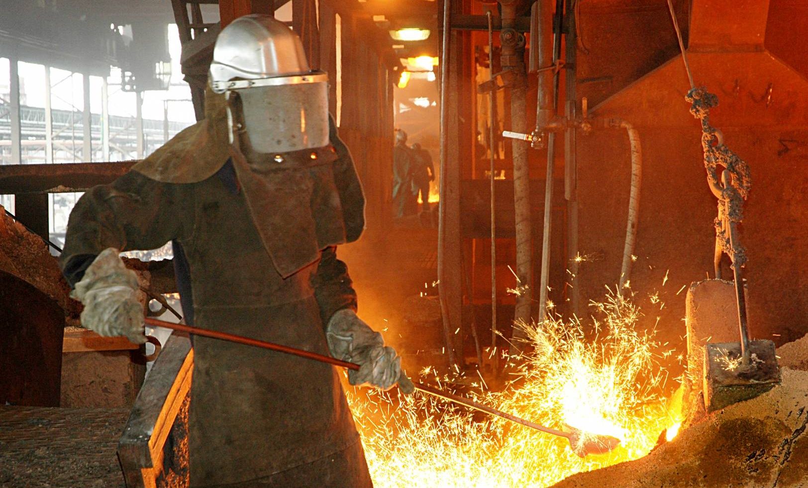 ЕС ввел штрафные пошлины на сталь против Украины и РФ