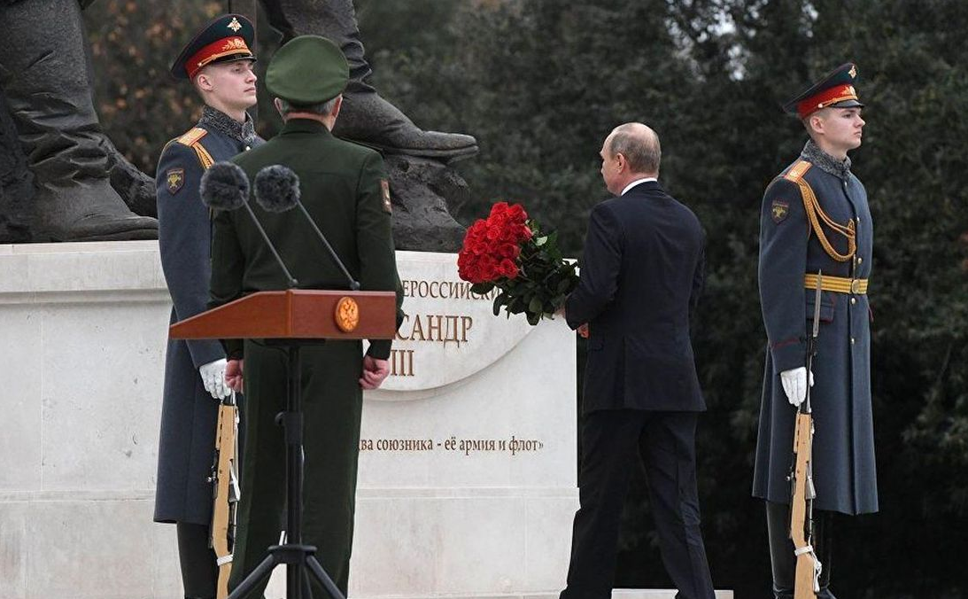 В МИД прокомментировали визит Путина в Крым