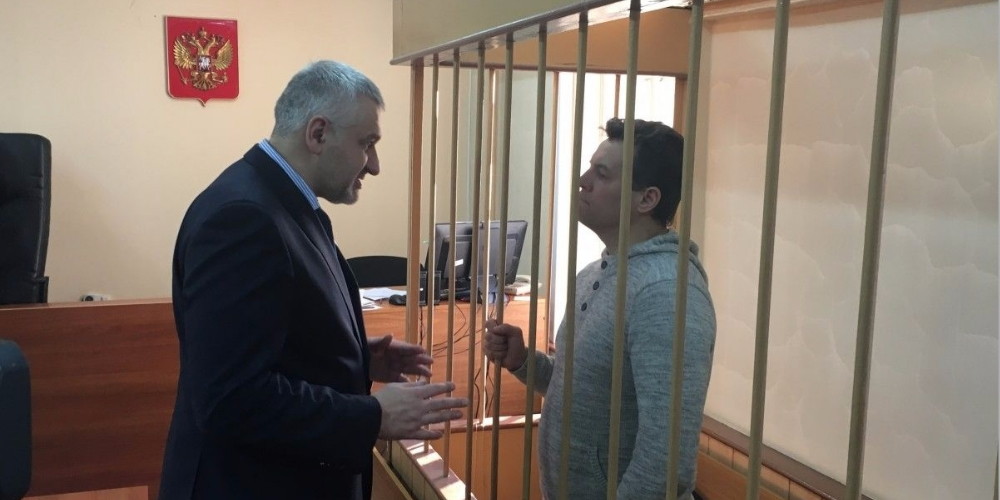 Суд продлил арест Сущенко