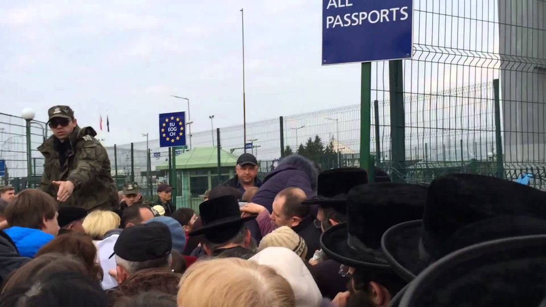 Протестующие разблокировали три дороги на границе с Польшей