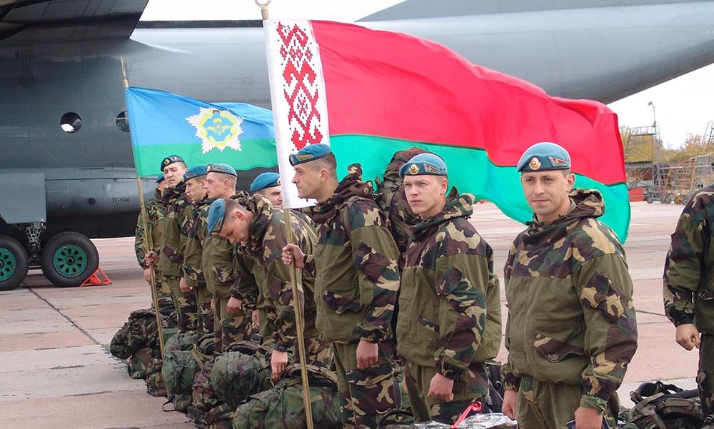 В Беларуси заявили о готовности отправить миротворцев на Донбасс