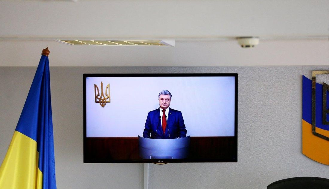 Суд отказался от повторного допроса Порошенко