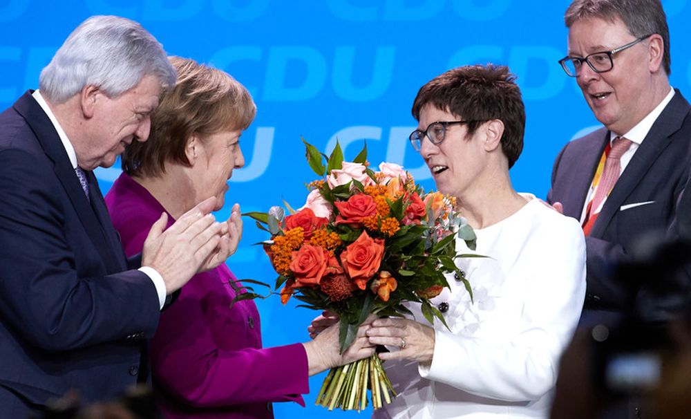 Партия Меркель поддержала «большую коалицию» с социал-демократами