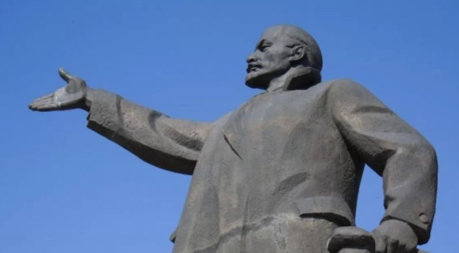 На ProZorro продают два памятника Ленину