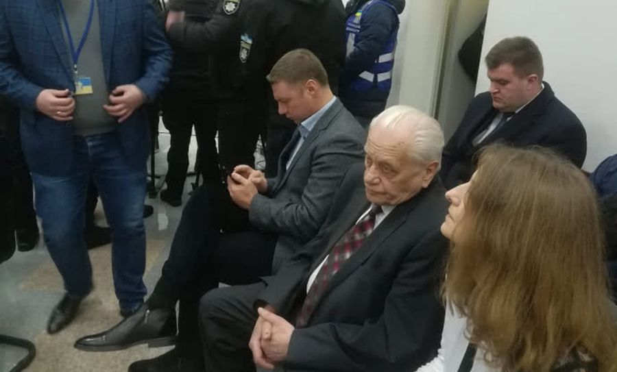 Степан Хмара хочет взять на поруки Савченко