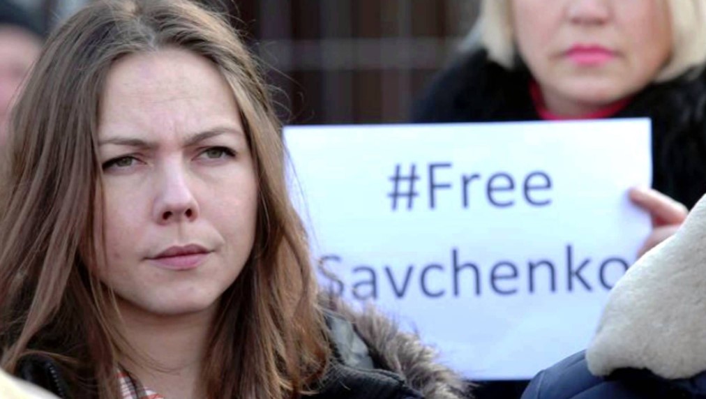 Сестра Савченко: Надя шла в Раду с вещами для тюрьмы