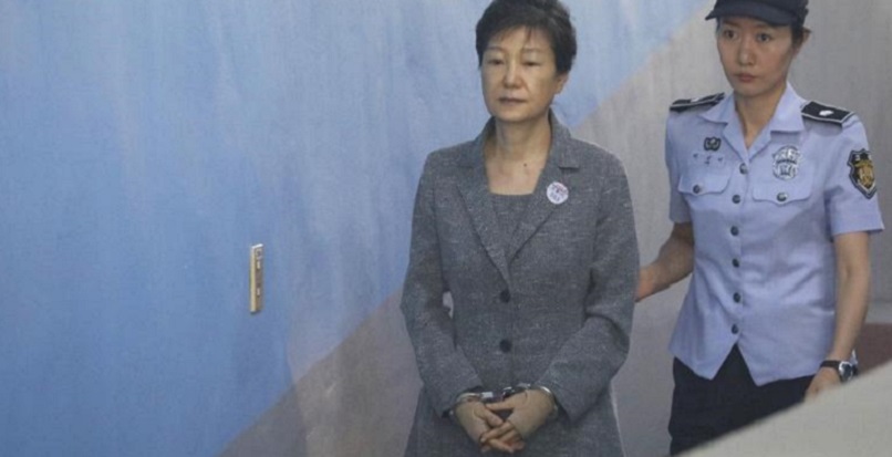 Экс-президента Южной Кореи приговорили к 24 годам тюрьмы
