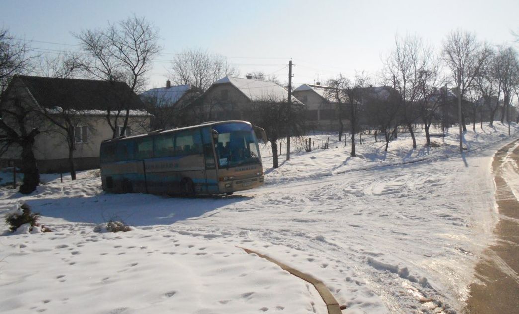 Во Львовской области нетрезвый мужчина угнал автобус