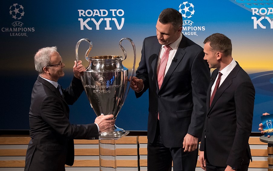Кличко презентовал Киев на церемонии жеребьевки полуфинала ЛЧ