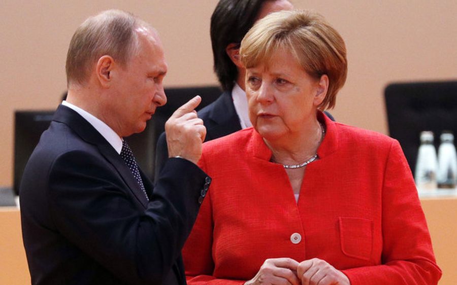 Путин и Меркель обсудили ситуацию на Донбассе и реализацию «Северного потока-2»