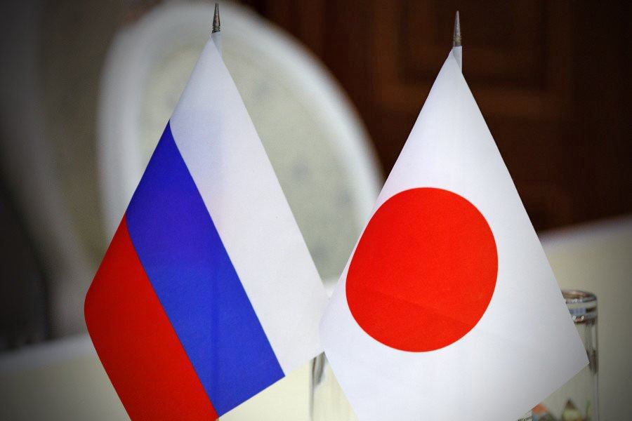Ушаков назвал условия подписания мирного договора РФ с Японией