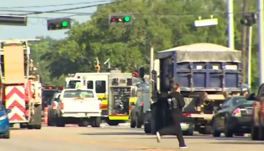Стрельба в Техасе: в школе обнаружили взрывные устройства