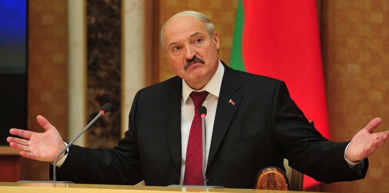 Лукашенко: Беларусь может войти в состав другого государства