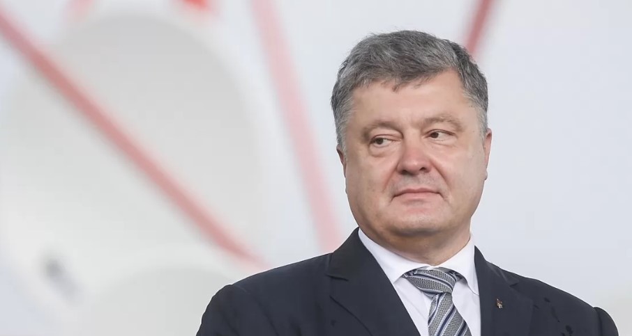 Порошенко: переговоры о поставках катарского газа продолжаются