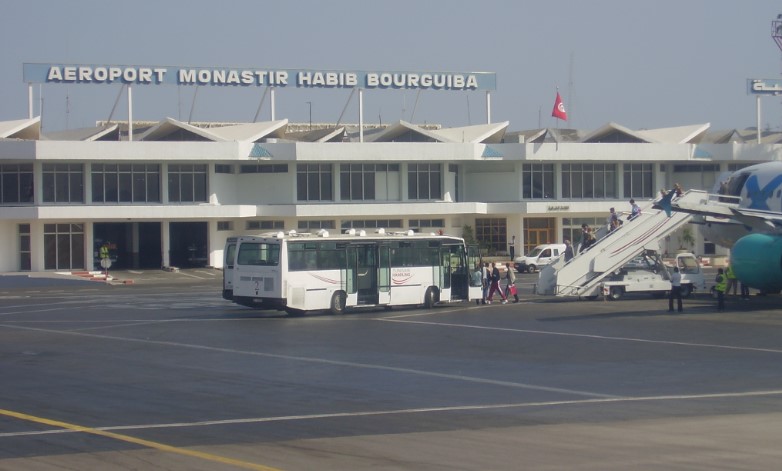 МИД: часть туристов вернулась из Туниса в Украину