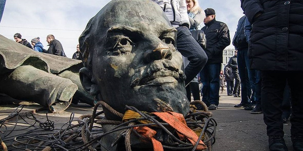 Институт нацпамяти требует демонтировать памятники Ленину под Одессой