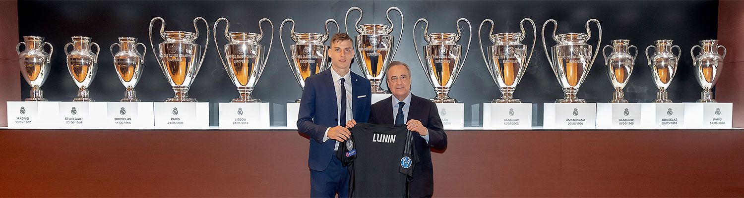 «Реал» официально представил Лунина