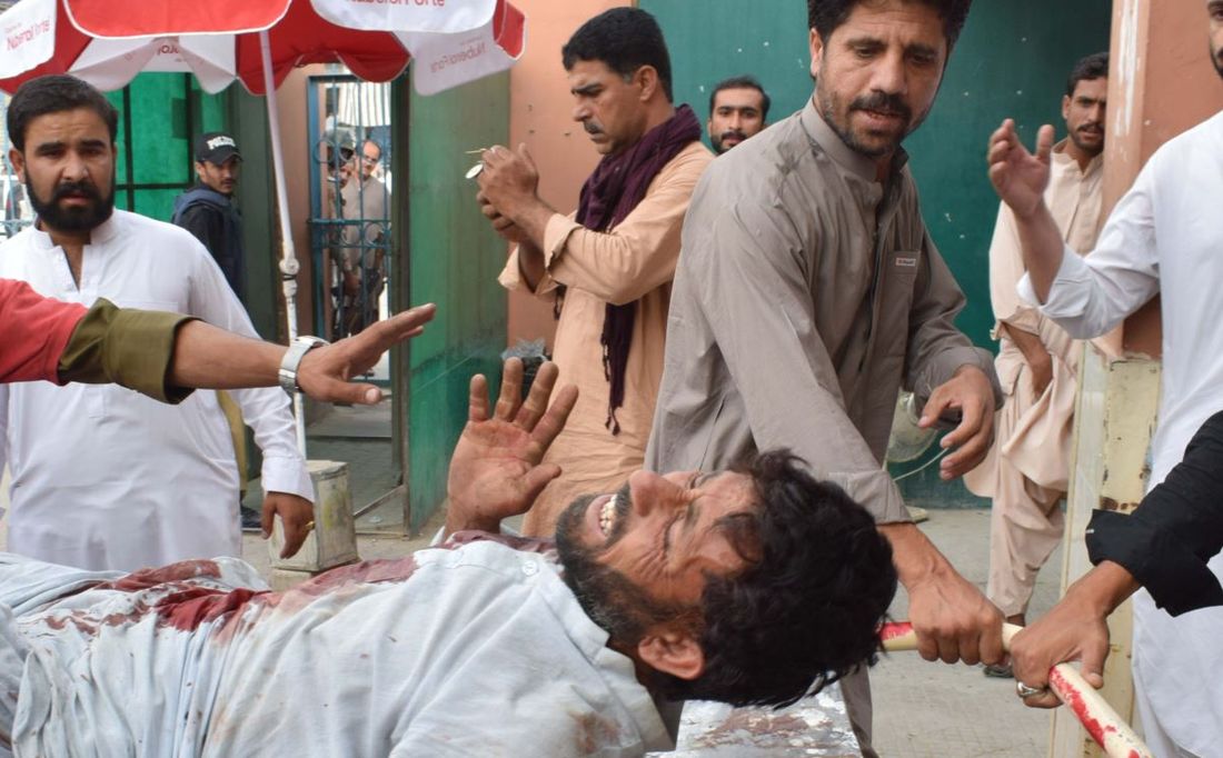 Взрывы смертников в Пакистане: число жертв увеличилось до 133 человек