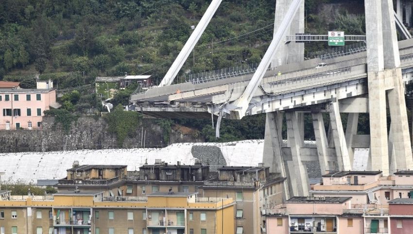 Число жертв обрушения моста в Генуе увеличилось до 41 человека