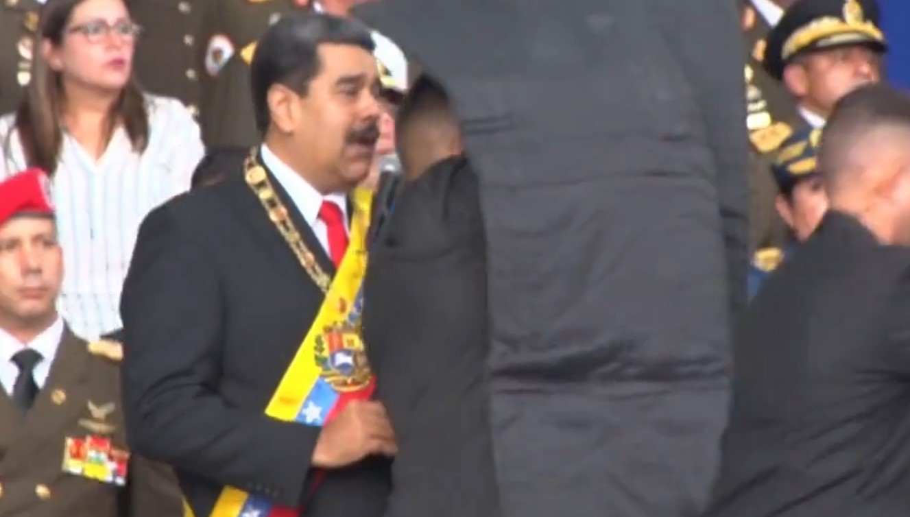 Видео: момент покушения на Мадуро