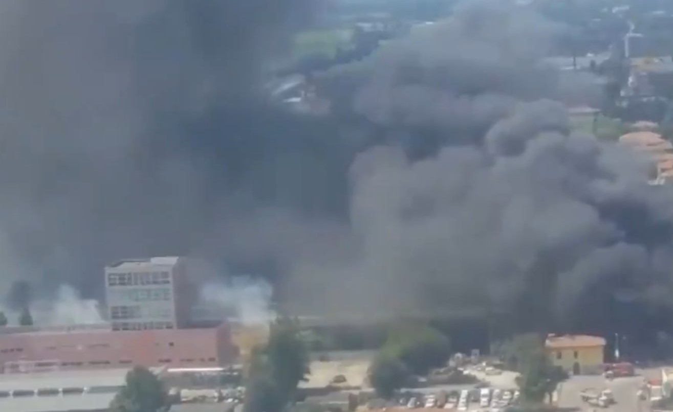 Взрыв около аэропорта Болоньи: не менее 20 пострадавших