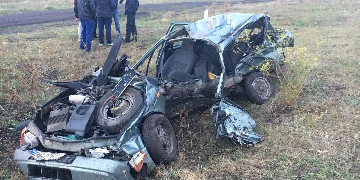 Под Николаевом Интерсити столкнулся с машиной, двое погибших