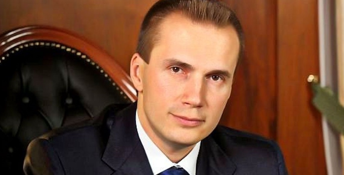 Сын Януковича хочет подать в суд на СБУ