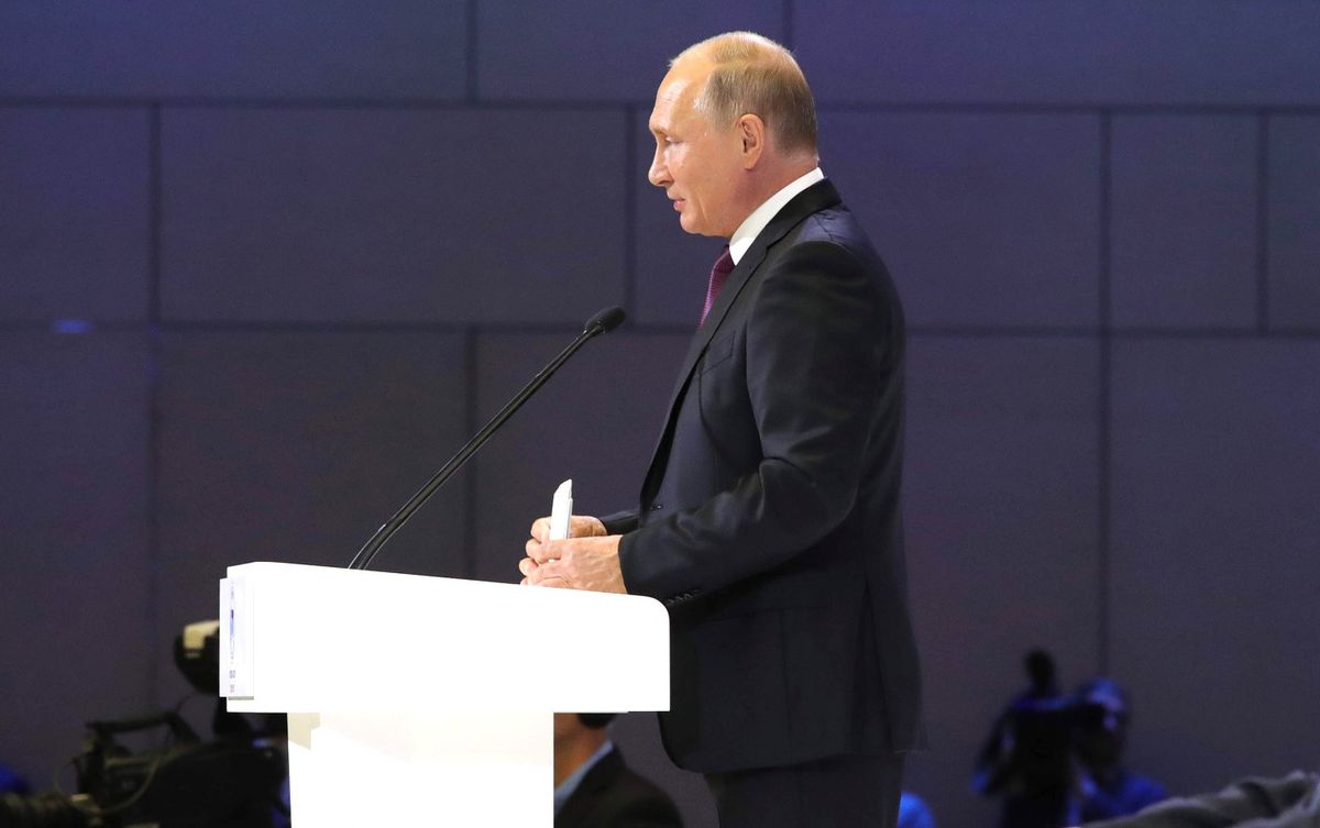 Путин заявил, что в Украине русских «запугивают и терроризируют»