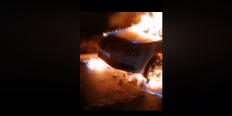С14 заявили о «сгоревшей со стыда» машине с российскими дипномерами