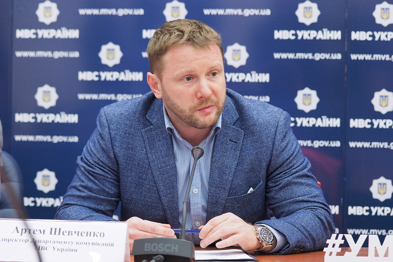 Спикер МВД посетовал на количество подозреваемых в деле Гандзюк