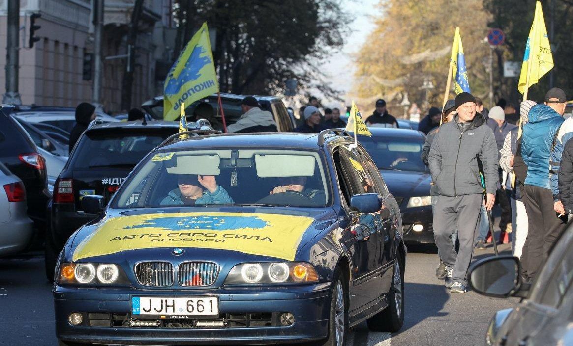 Водители авто на «еврономерах» отказались от масштабных протестов