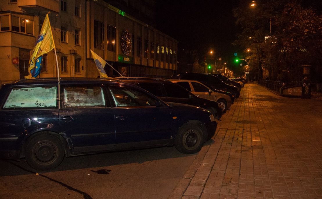 В Киеве продолжается митинг владельцев авто на еврономерах