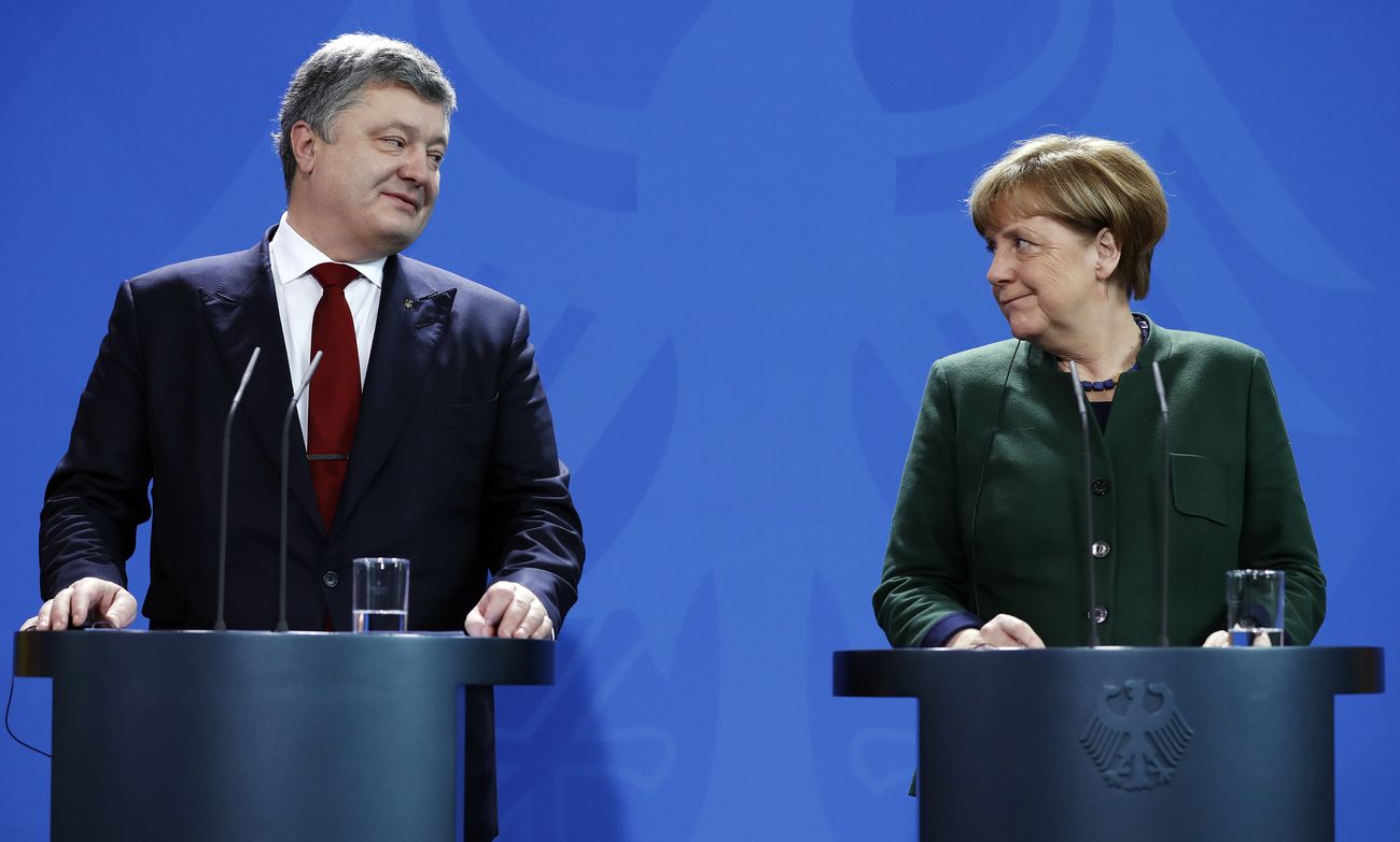 Порошенко призвал Германию подумать о планах Путина