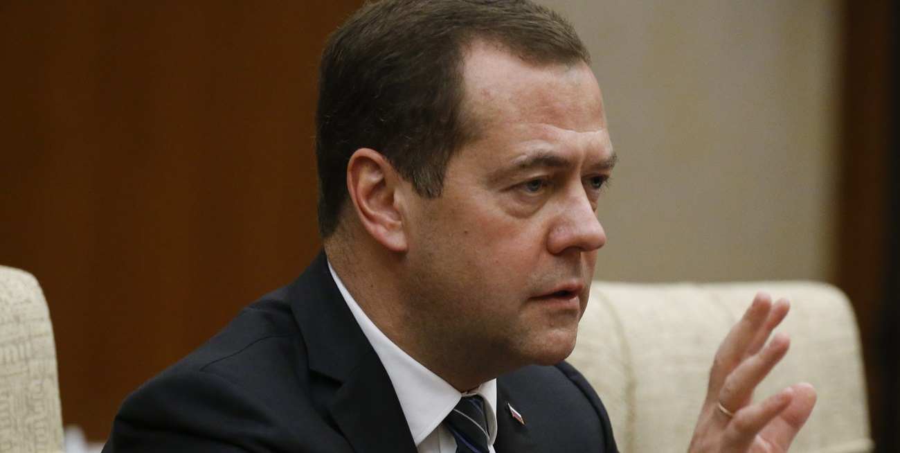 Медведев расширил санкции против Украины