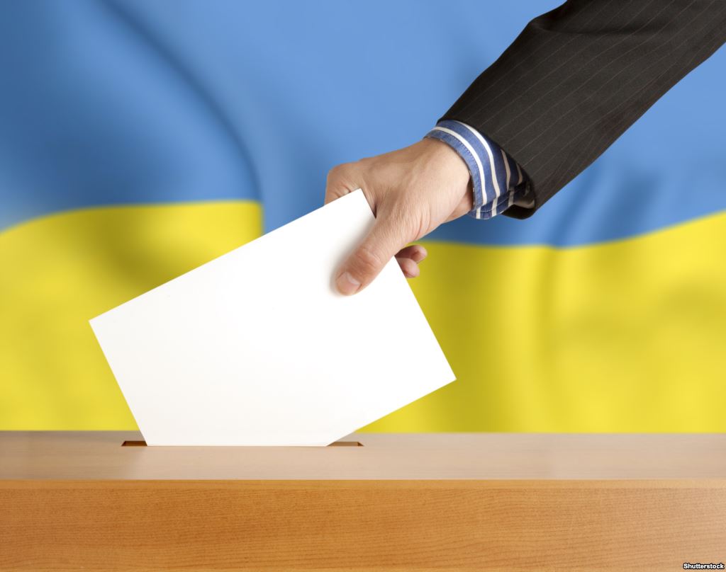 ЦИК закрыла участки для голосования в России