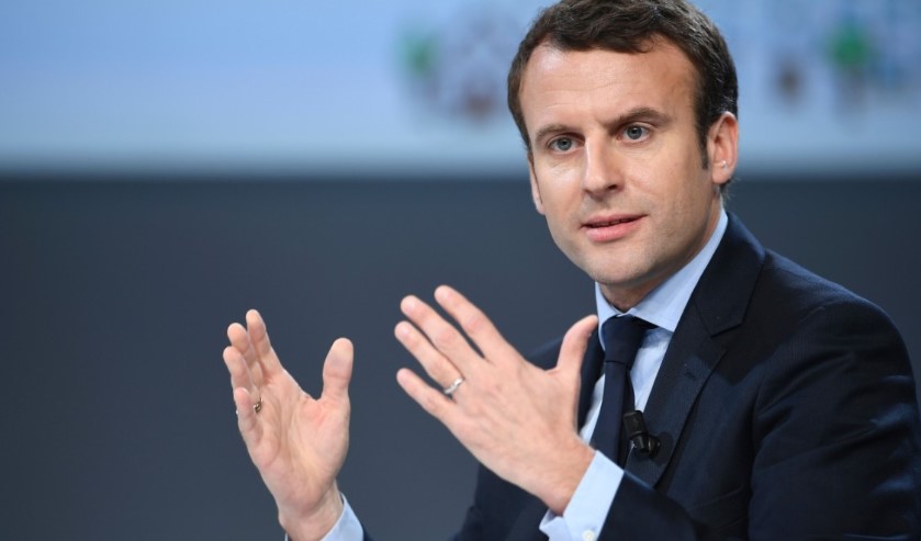 Макрон объявил во Франции чрезвычайное экономическое положение