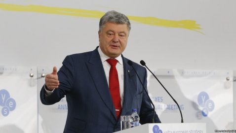 Порошенко порекомендовал украинцам семь фильмов