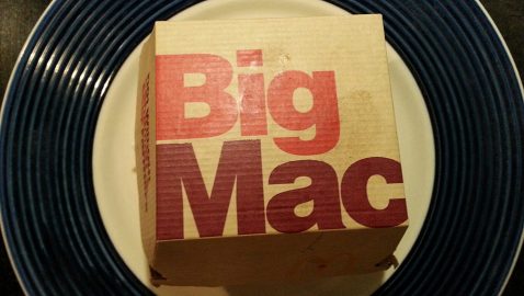Сеть McDonald’s лишилась монополии на товарный знак Big Mac в Европе (исправлено)