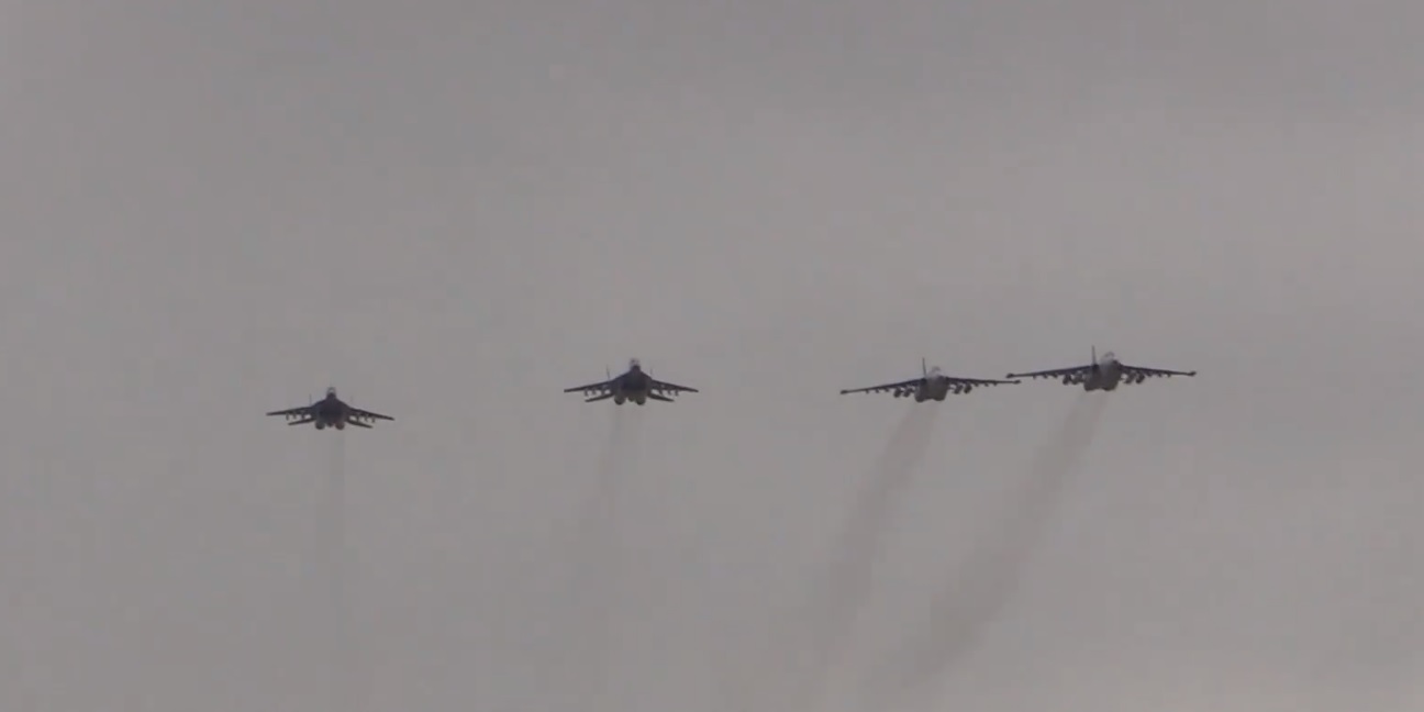 Видео: Летчики ВСУ провели тренировку над Азовским морем