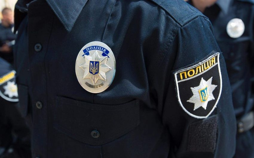 В Бердичеве избили полицейского