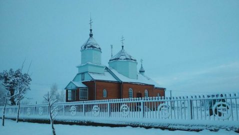 На Волыни сторонники ПЦУ не пустили в храм священников УПЦ МП