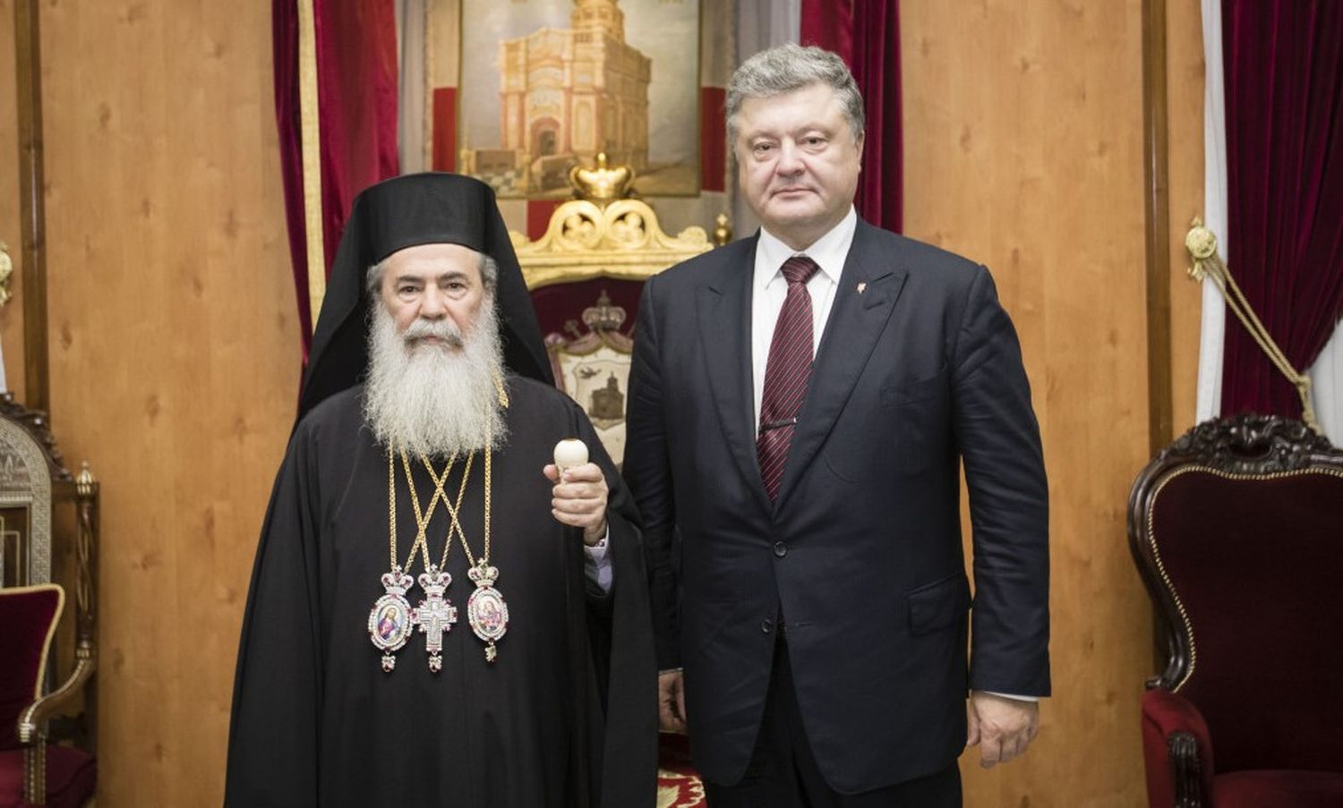Порошенко пригласил в Украину патриарха Иерусалимского