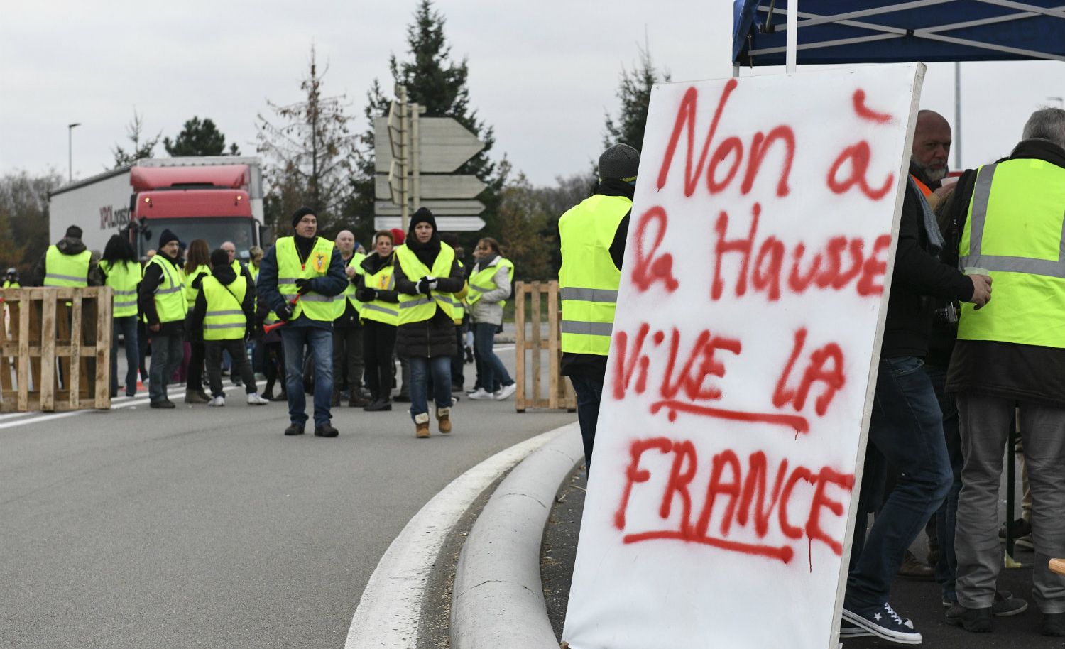 Франция возмущена поддержкой «желтых жилетов» со стороны Италии