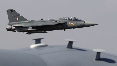 Пакистан сбил два индийских истребителя