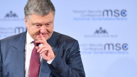 Порошенко: НАТО должно увеличить присутствие кораблей в Черном море